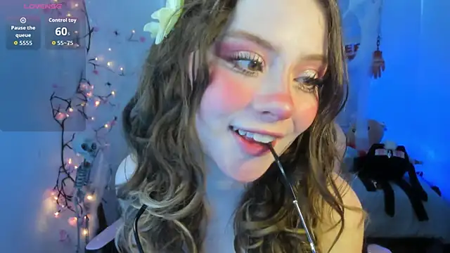 Lil bela online show from 10-24-25, 12:15