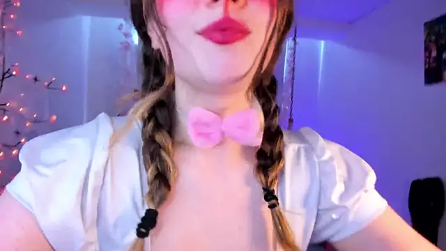 Snapshot of Lil_bela chatting on 10-01-25, 12:20 Lil bela online show from 10-01-25, 12:20
