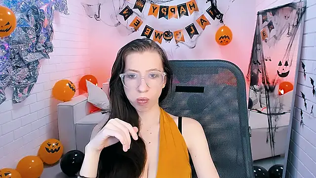 CareyJonas online show from 10-31-25, 03:41