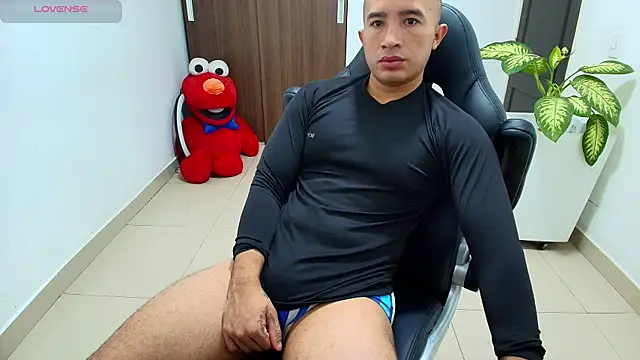 sebastian oconnor77 online show from 10-12-25, 12:39