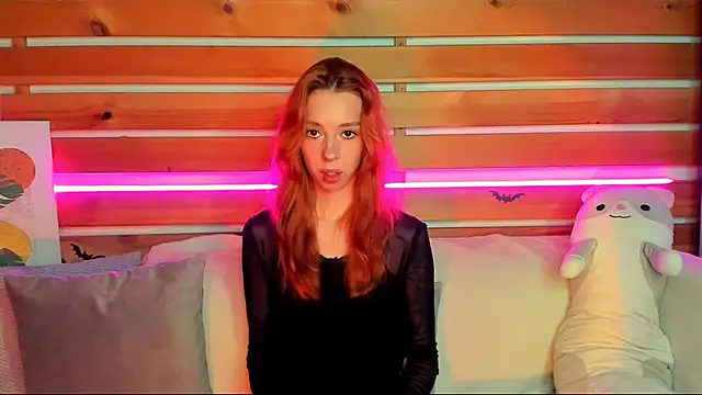 Lori Williams online show from 12-03-25, 01:06