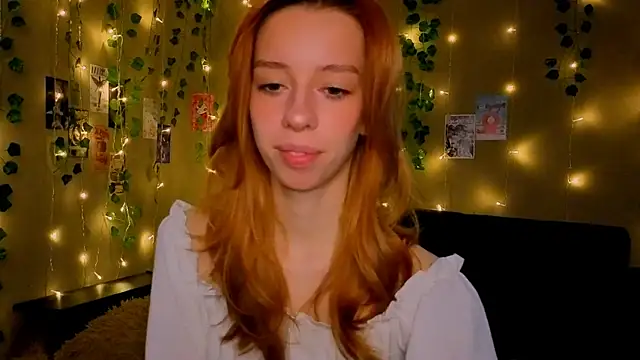 Lori Williams online show from 03-12-26, 02:06