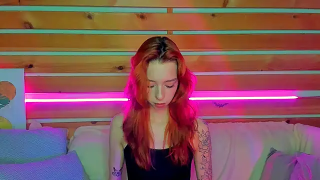 Lori Williams online show from 12-17-25, 01:10