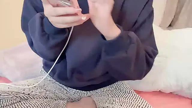 Amybaby521 online show from 10-29-25, 10:14