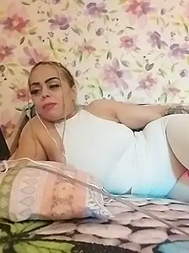 izauri2025 online show from 05-23-26, 04:50