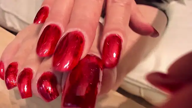 MadameCrowford online show from 02-06-26, 12:01