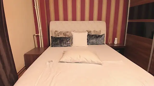 MadameCrowford online show from 11-21-25, 09:30