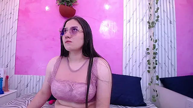 Snapshot of Abby_Bms chatting on 09-29-25, 03:46 Abby Bms online show from 09-29-25, 03:46