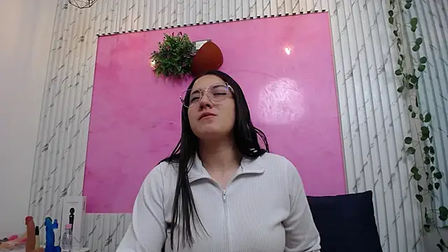 Snapshot of Abby_Bms chatting on 10-20-25, 03:41 Abby Bms online show from 10-20-25, 03:41