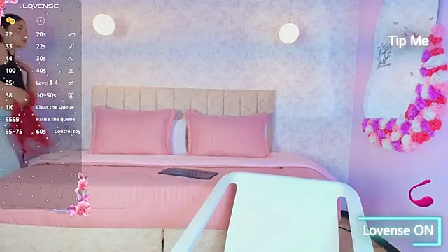 sweet artemiis online show from 11-04-25, 08:12