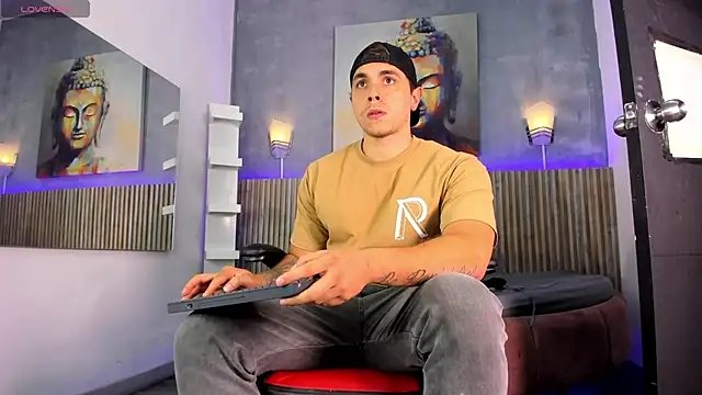 Liam walk  online show from 09-21-25, 08:03