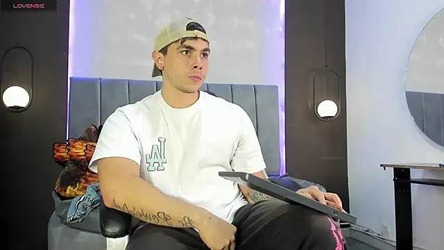 Liam walk  online show from 10-28-25, 11:03