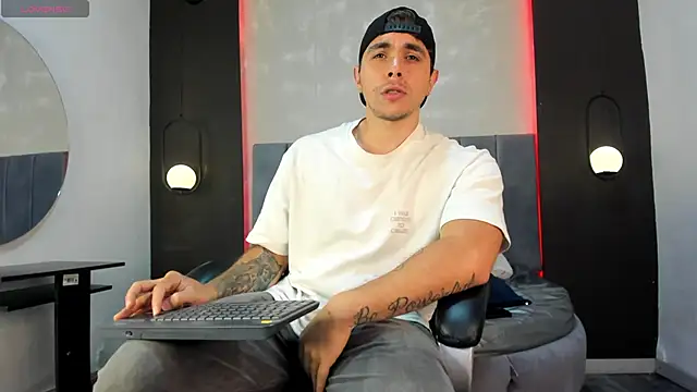 Liam walk  online show from 09-23-25, 09:55