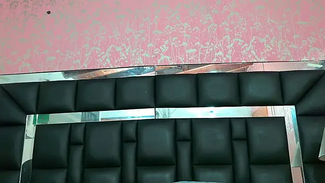 Snapshot of anzhel_novick chatting on 09-27-25, 12:00 anzhel novick online show from 09-27-25, 12:00