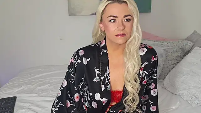 kinkylilsweetie online show from 01-13-26, 07:56