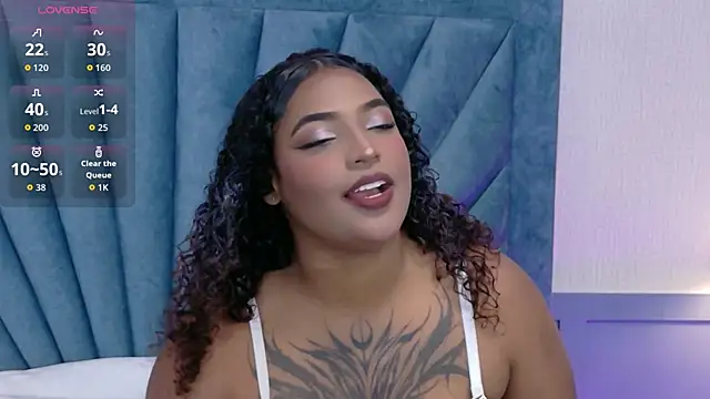 Cristal-Jonnes online show from 11-21-25, 03:05