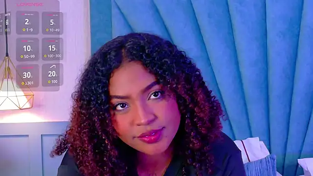Snapshot of Cristal-Jonnes chatting on 09-20-25, 03:55 Cristal-Jonnes online show from 09-20-25, 03:55
