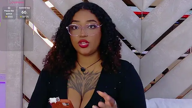 Cristal-Jonnes online show from 04-19-26, 04:46