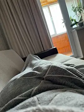 Maxim 16cm online show from 04-10-26, 10:00