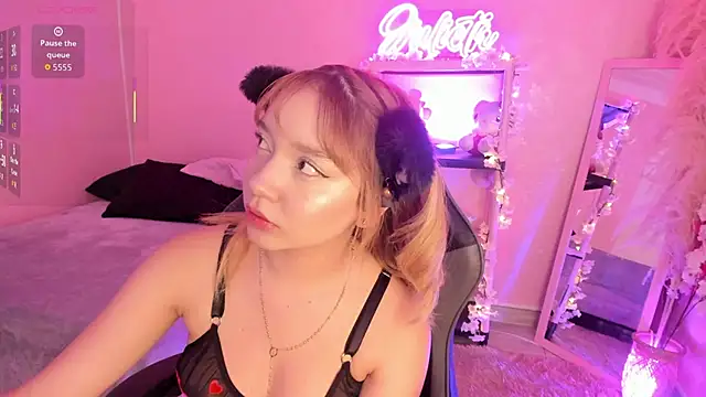 JuliethMoss online show from 02-25-26, 08:30