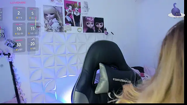 JuliethMoss online show from 12-22-25, 08:42