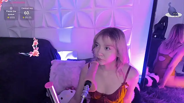 JuliethMoss online show from 10-25-25, 08:31