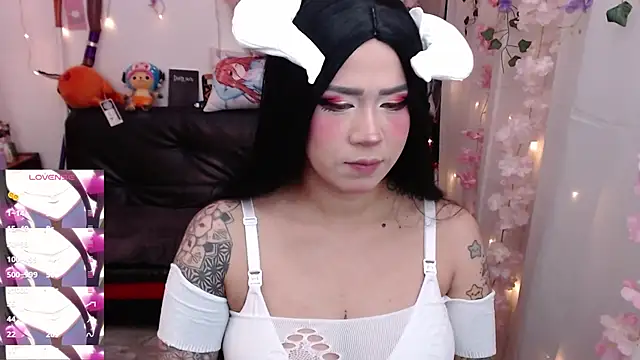 jadedelux  online show from 04-13-26, 07:07