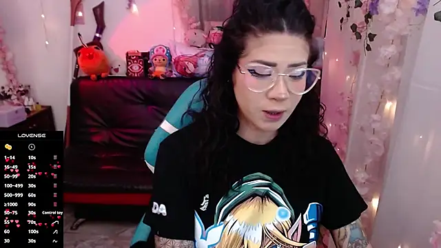 Snapshot of jadedelux_ chatting on 09-19-25, 08:13 jadedelux online show from 09-19-25, 08:13