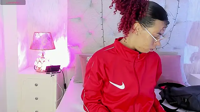 Pamelamiler   online show from 12-19-25, 12:07