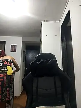 Pamelamiler   online show from 11-07-25, 10:42