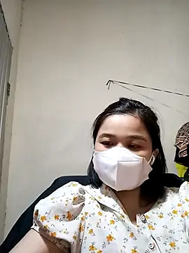 Snapshot of Daisy-lusia96 chatting on 10-15-25, 01:19 Daisy-lusia96 online show from 10-15-25, 01:19