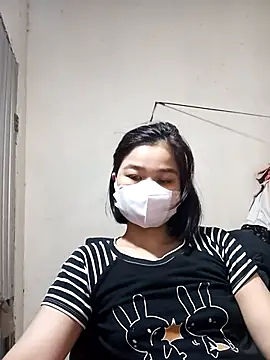 Snapshot of Daisy-lusia96 chatting on 10-02-25, 02:04 Daisy-lusia96 online show from 10-02-25, 02:04