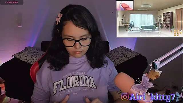 lila kitty81 online show from 03-13-26, 06:24