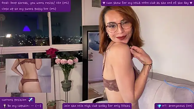 Snapshot of CabinCrush chatting on 05-08-26, 11:41 CabinCrush online show from 05-08-26, 11:41