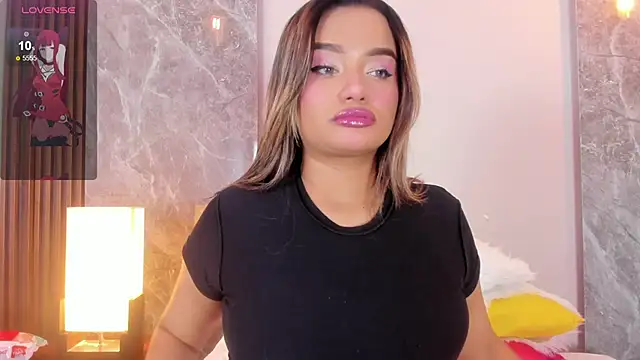 Emma hunter  online show from 11-12-25, 03:43