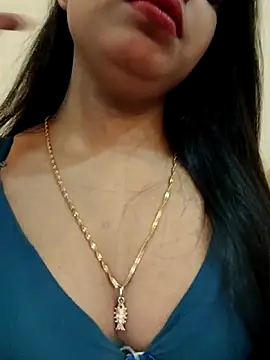 Maahhii 2 online show from 10-17-25, 07:04