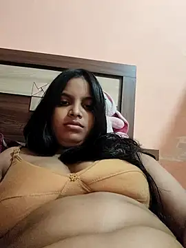 Maahhii 2 online show from 07-18-26, 08:17