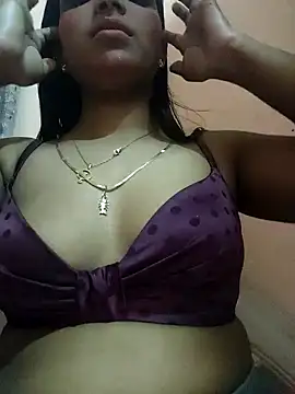 Maahhii 2 online show from 02-15-26, 06:18