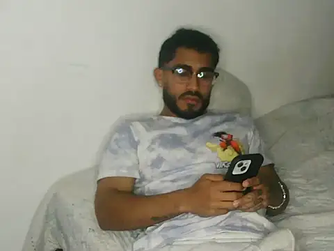 TU-MORENOO online show from 11-19-25, 03:06