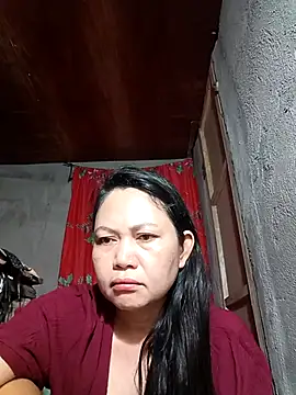 Everleigh mom online show from 11-16-25, 07:29