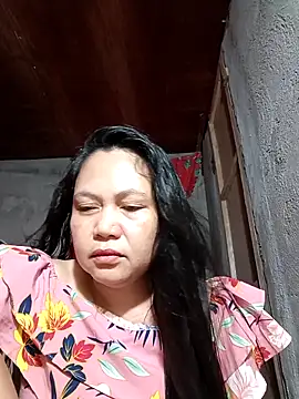 Everleigh mom online show from 11-16-25, 04:06