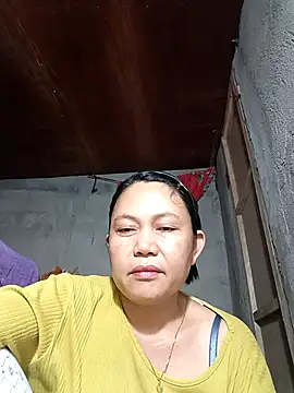 Everleigh mom online show from 11-03-25, 03:12