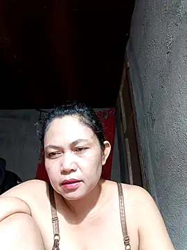 Everleigh mom online show from 12-20-25, 11:02