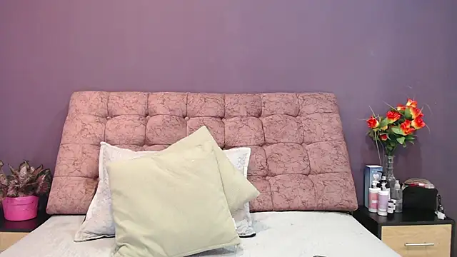 KateWelsin online show from 11-05-25, 08:45