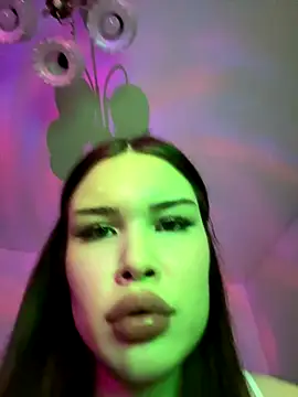 misssurprizisss online show from 11-06-25, 01:04