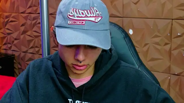 alandelrey57 online show from 02-24-26, 03:40