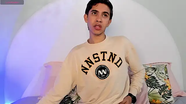 JoshuaSanzz online show from 12-18-25, 02:27