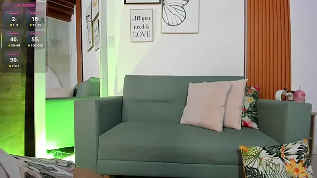 JoshuaSanzz online show from 11-04-25, 03:32