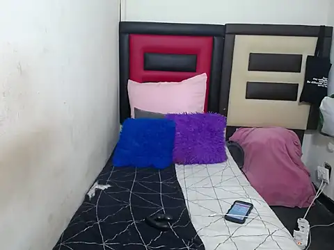 Lsnickykhanyile online show from 02-28-26, 10:42