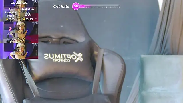 Snapshot of RavennMoonn chatting on 09-23-25, 08:16 RavennMoonn online show from 09-23-25, 08:16